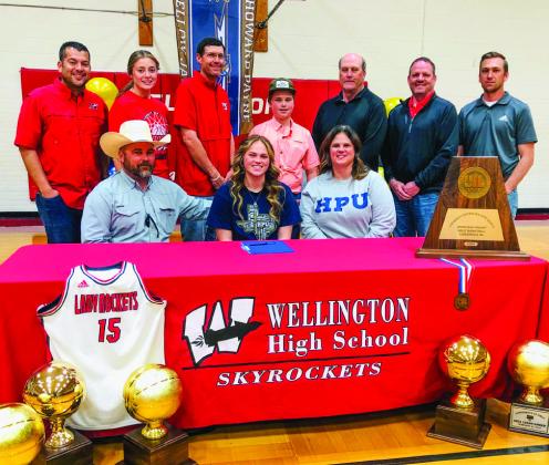 Wellington’s Waters signs basketball commit with Howard Payne